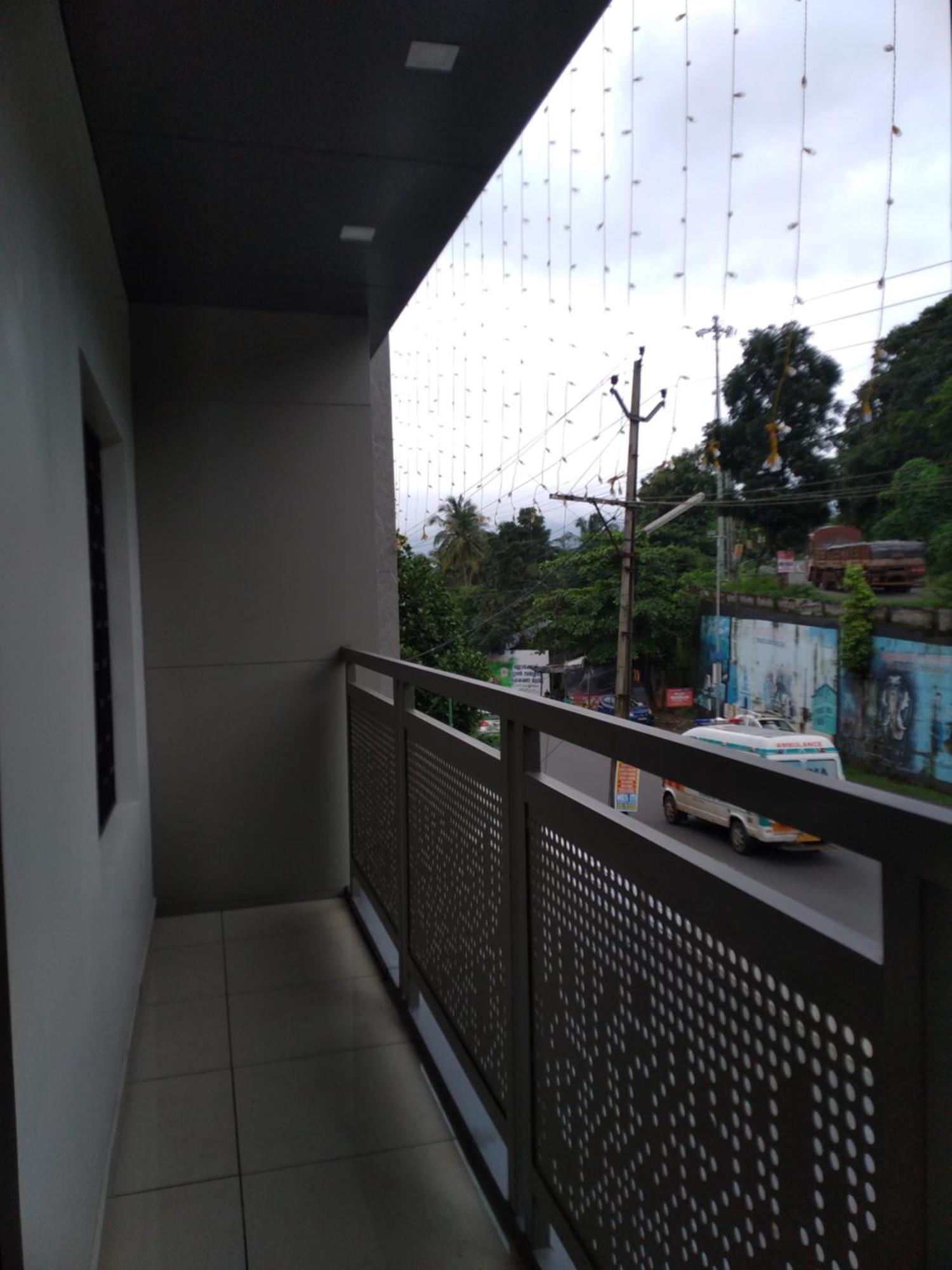 Hotel Gateway Residency Mannarakkat Exterior foto